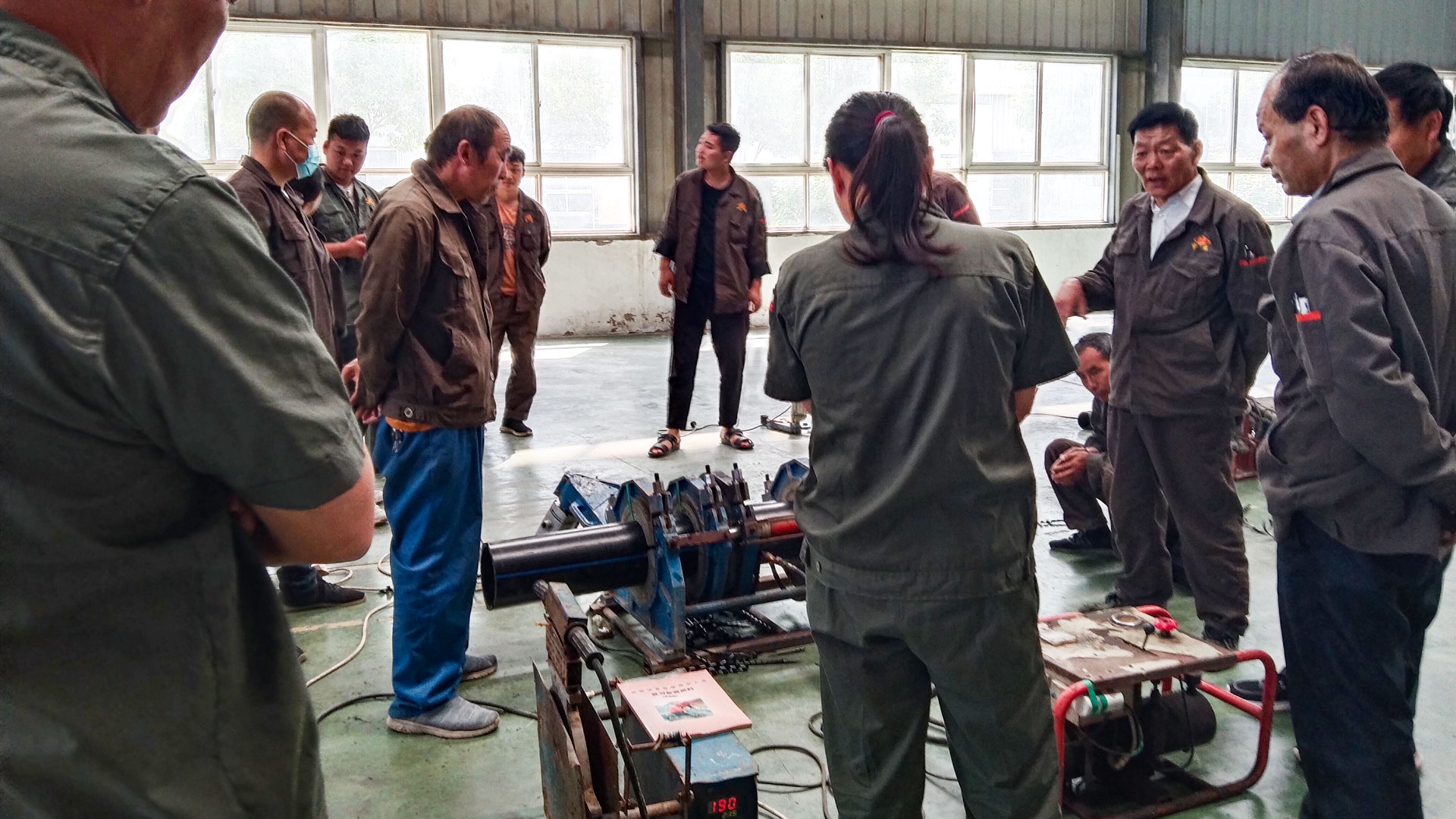 1620975676489287.jpg 圖1-焊接培訓(xùn).jpg