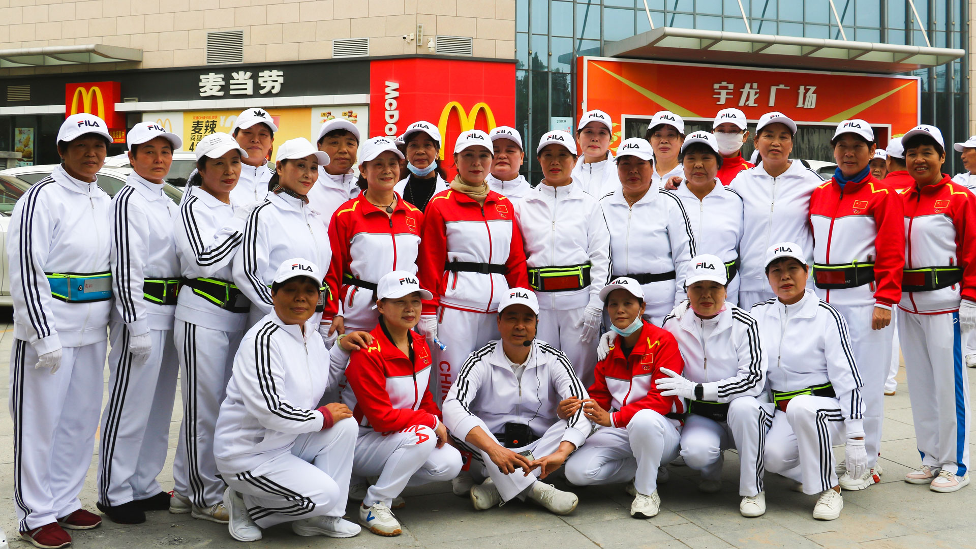 1634874715610293.jpg 宇龍廣場重陽節(jié)公益活動-(2).jpg