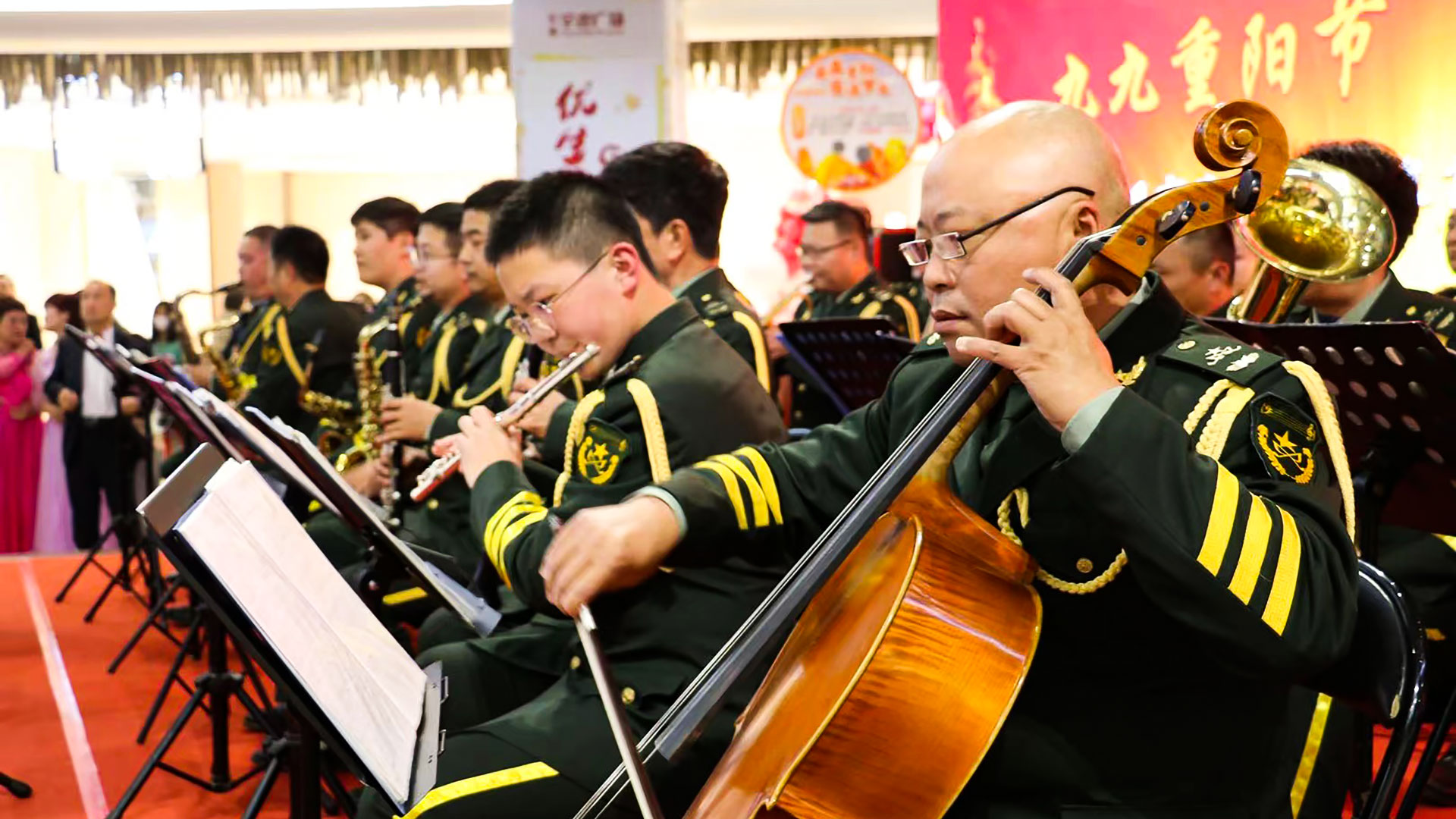 1634874729788858.jpg 宇龍廣場重陽節(jié)公益活動-(3).jpg