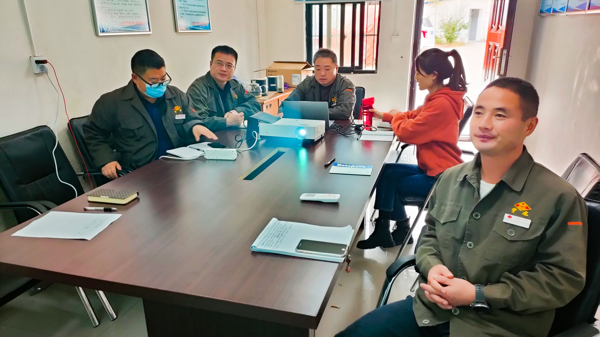 1636088313385731.jpg 忠誠企業(yè)入人心-(3).jpg