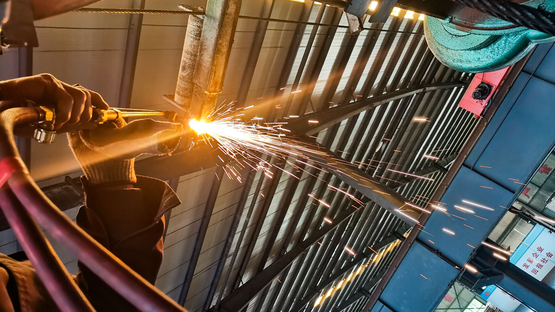 1636688443128046.jpg 做好安全檢查-(1).jpg