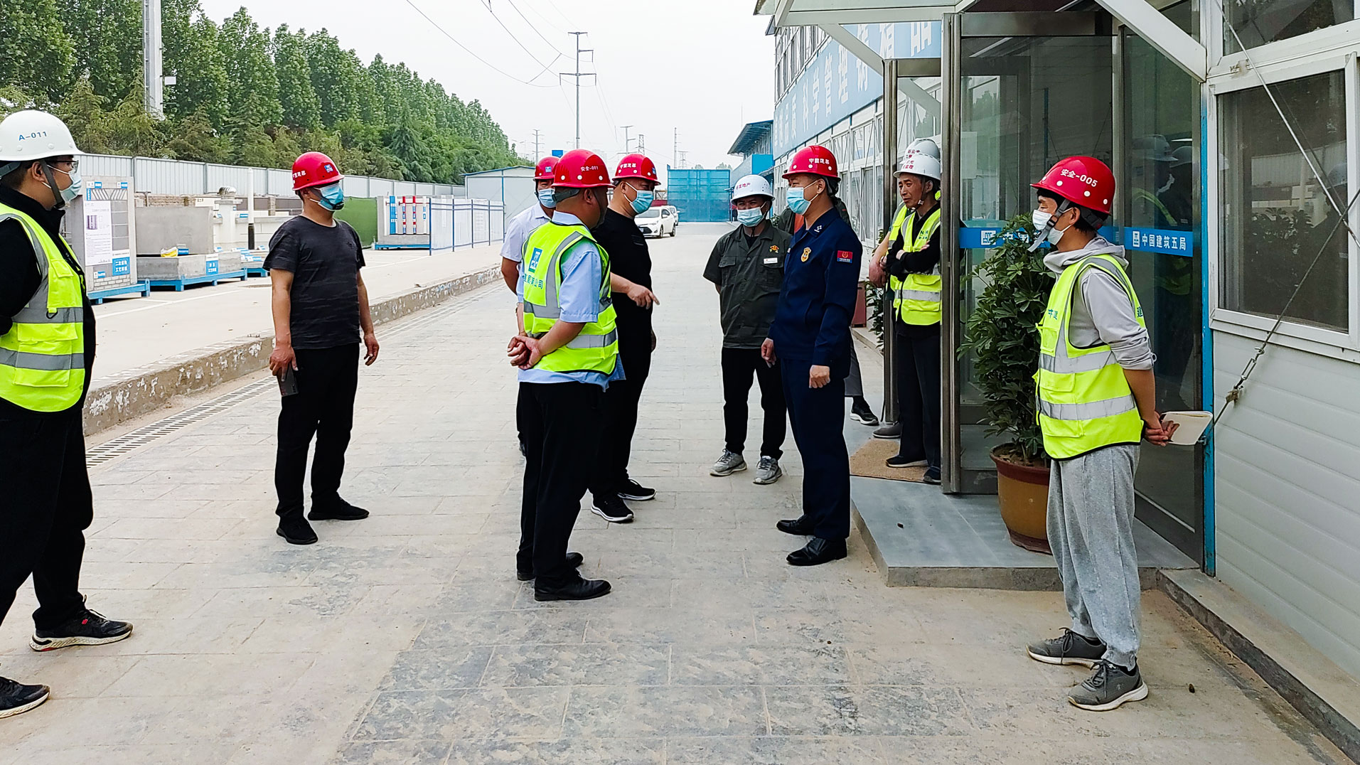 1651215882343400.jpg 鞏固安全保生產-(2).jpg