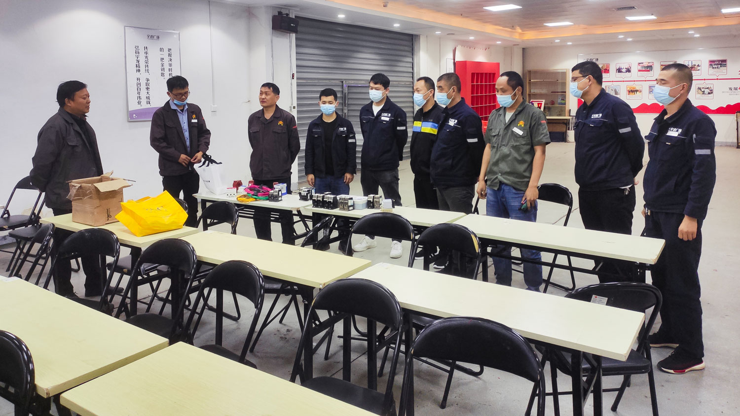 1652147344221362.jpg 開(kāi)展電工技能考核-(2).jpg