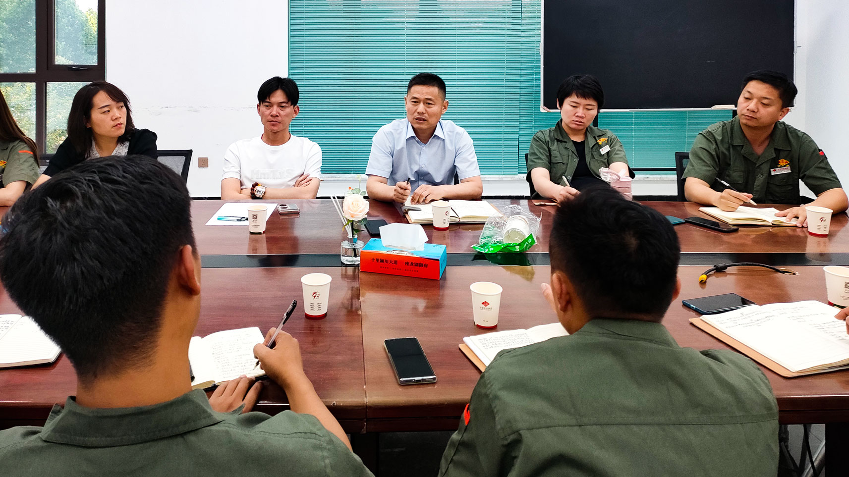 1656058009638230.jpg 全力以赴-(2).jpg