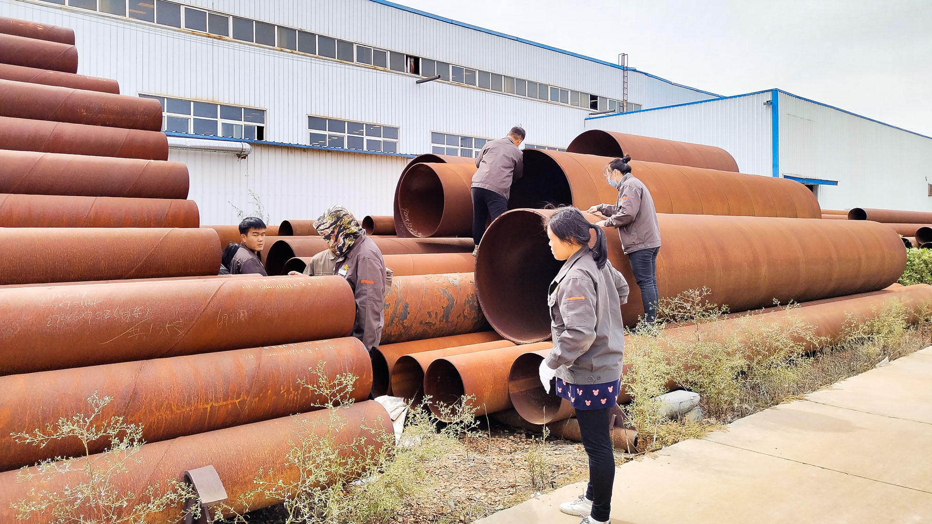 1665715583752816.jpg 圖1-鋼管清點.jpg