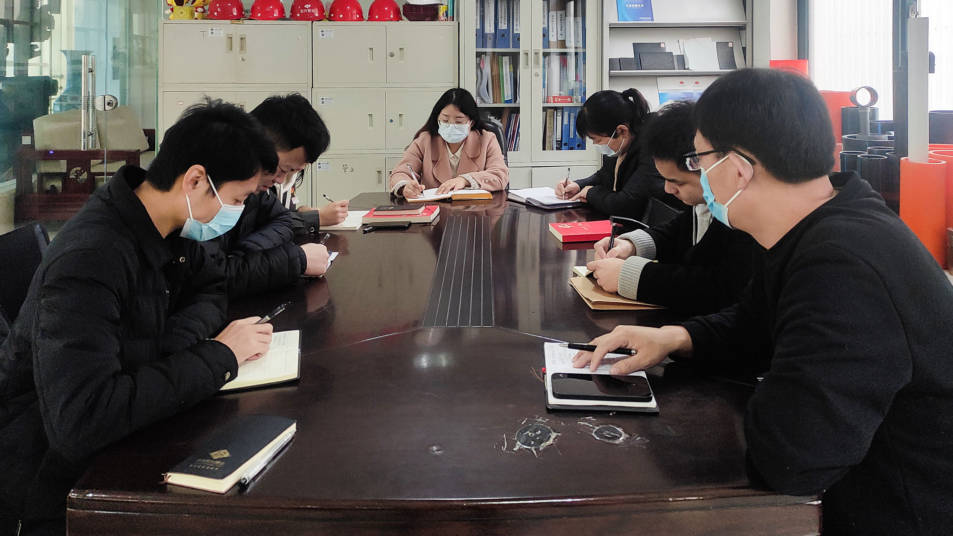 1670571185118186.jpg 業(yè)務會議.jpg