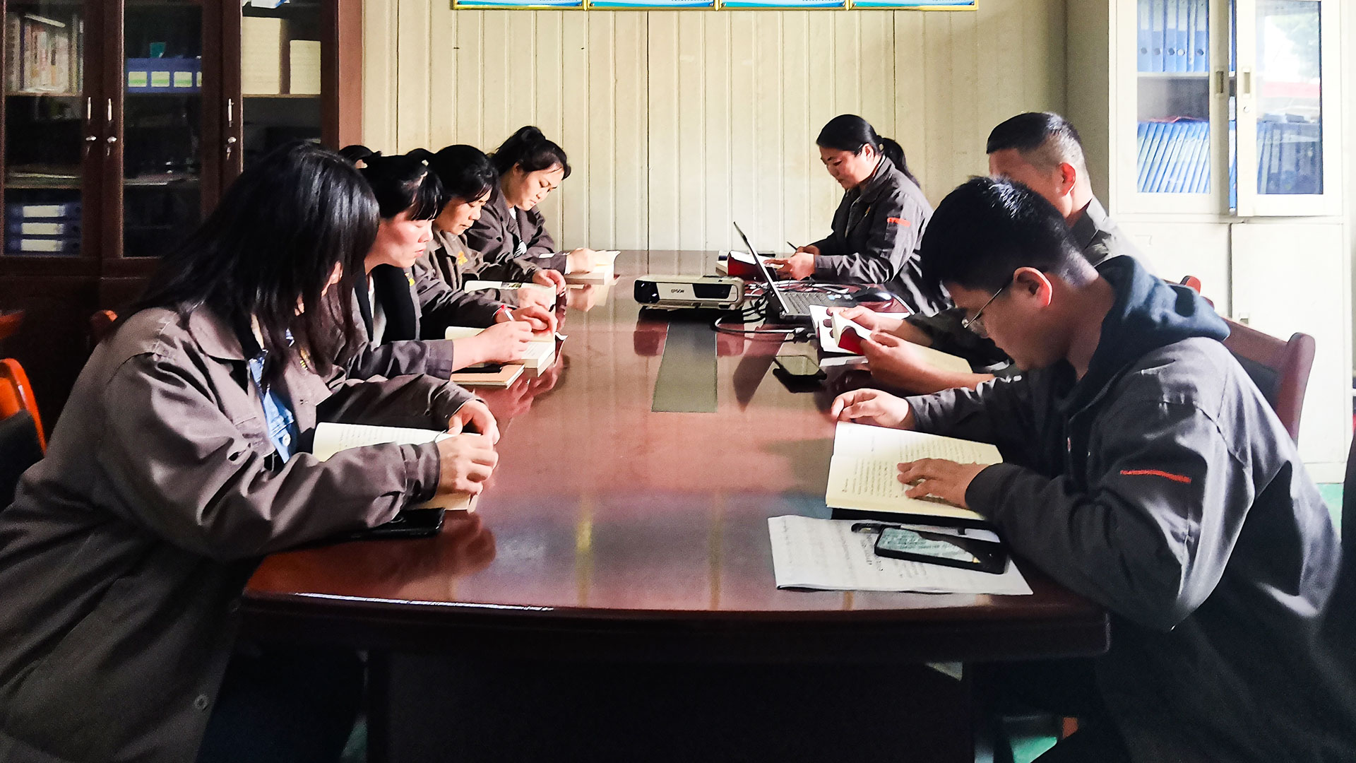 1681806084288234.jpg 不銹鋼2.jpg