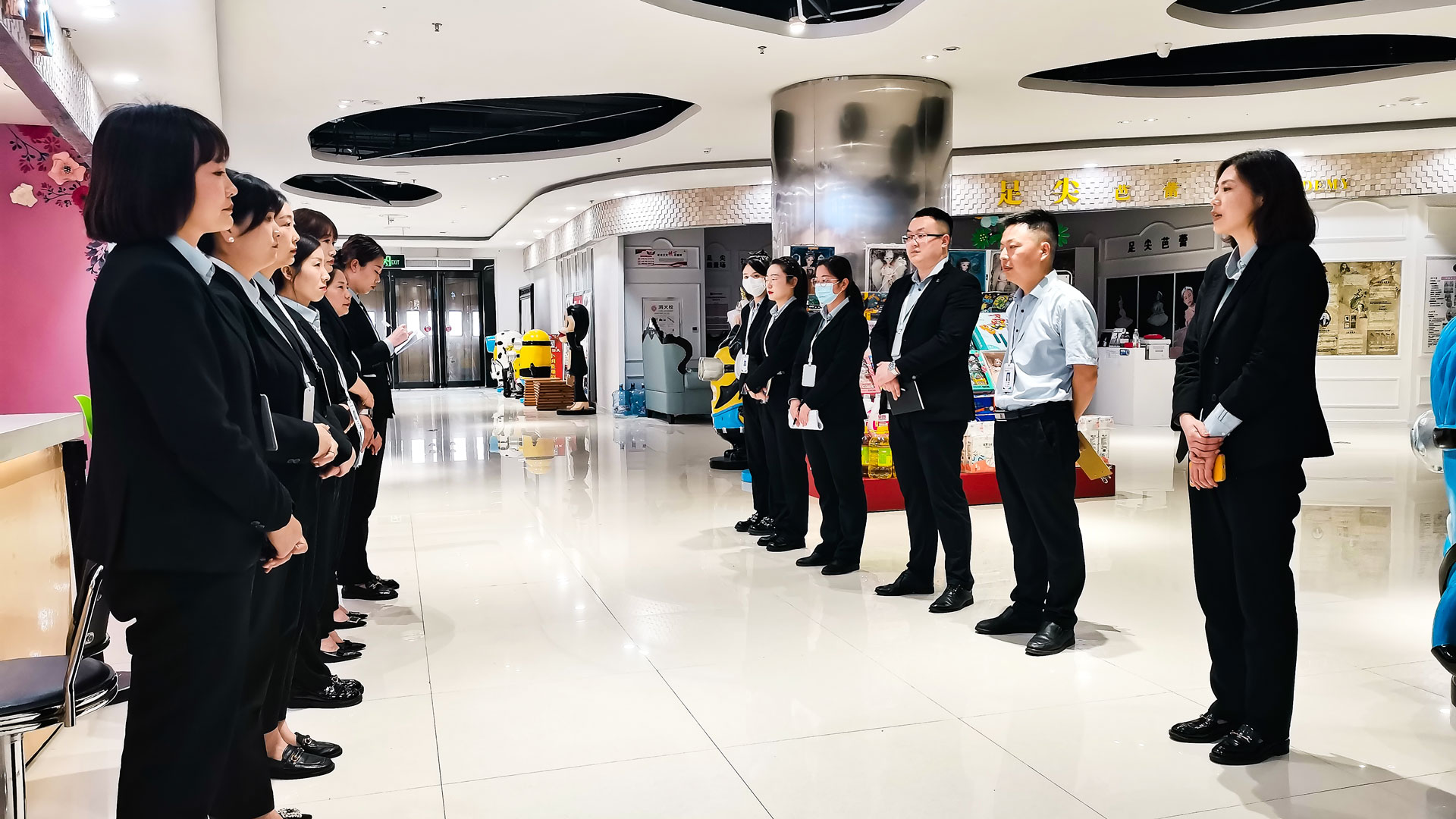 1682584217494584.jpg 百貨公司圖三.jpg