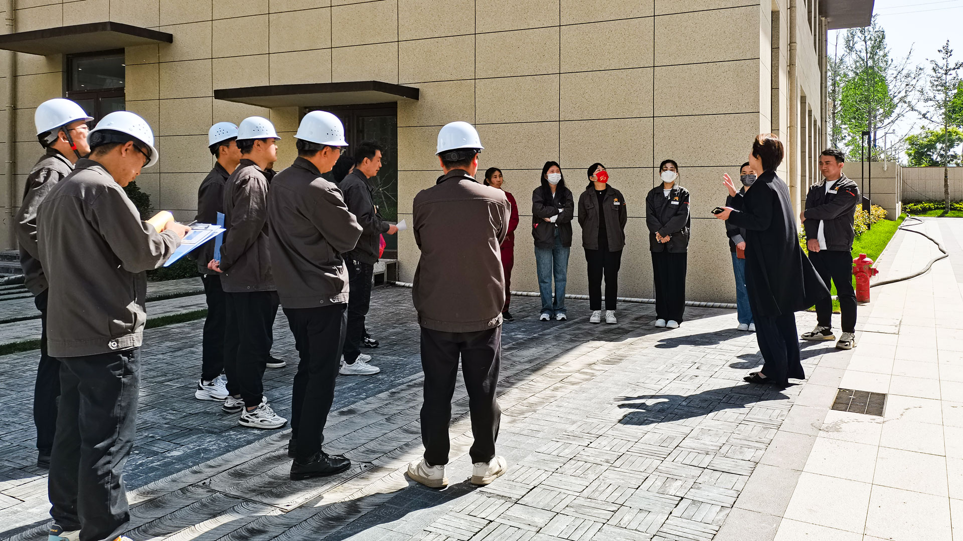 1682654575751191.jpg 物業(yè)驗房1.jpg