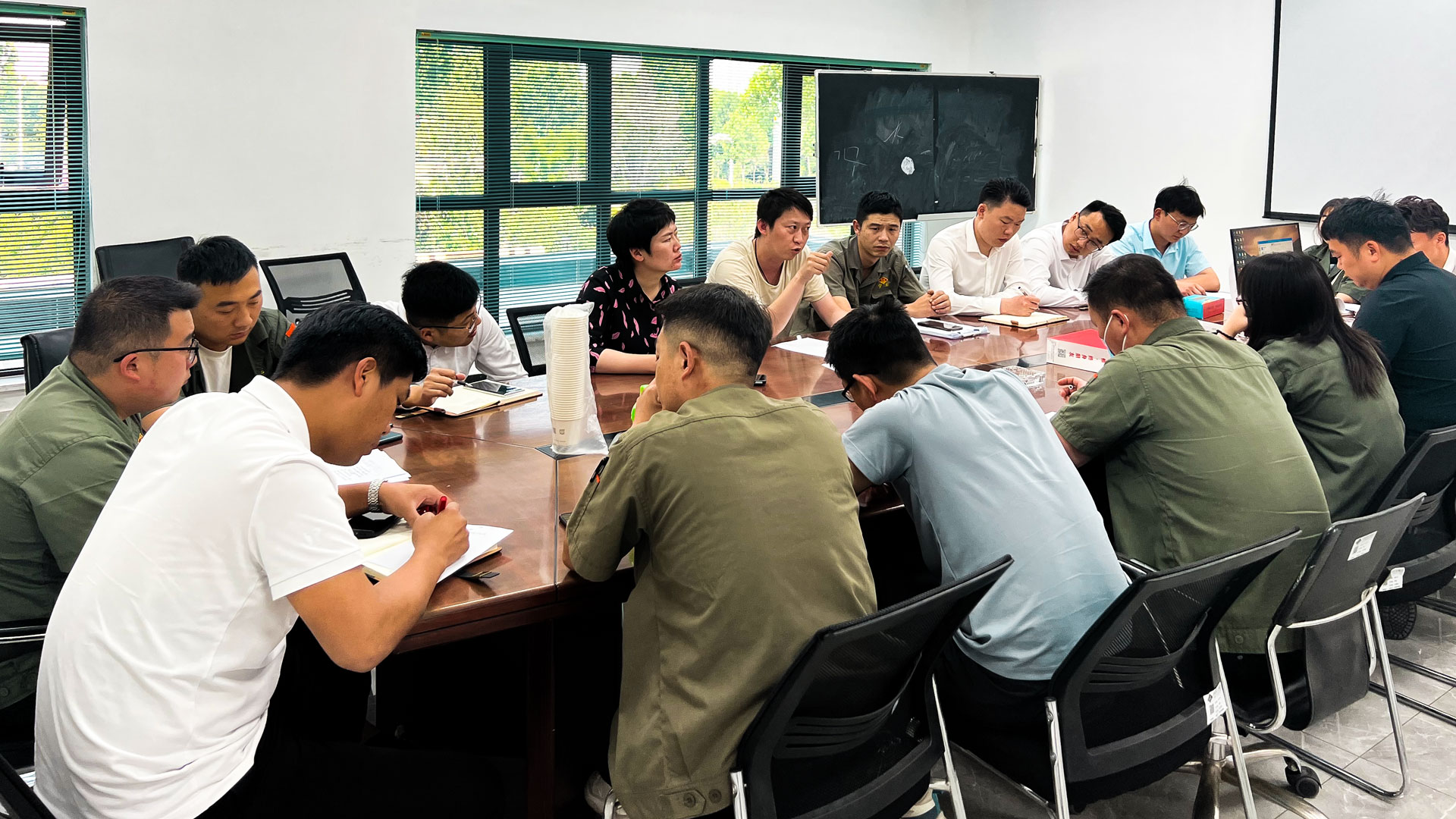 1686298300201396.jpg 龍湖御府高層聯(lián)合查驗(yàn)已開始1.jpg